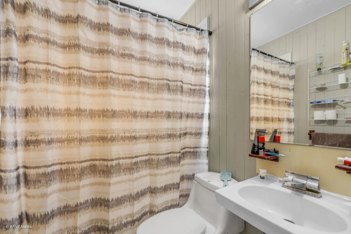 Primary Bedroom Photo of 8772 Bellevue Drive, Chilliwack, BC