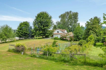 Front Yard Photo of 33470 Ihles Avenue, Mission, BC
