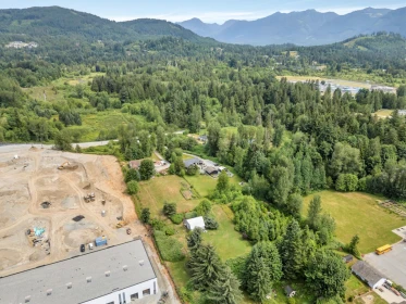 Neighborhood Park Photo Near 33470 Ihles Avenue, Mission, BC