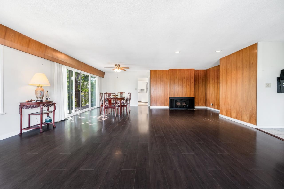 Kitchen Photo of 4325 Mahon Avenue, Burnaby, BC