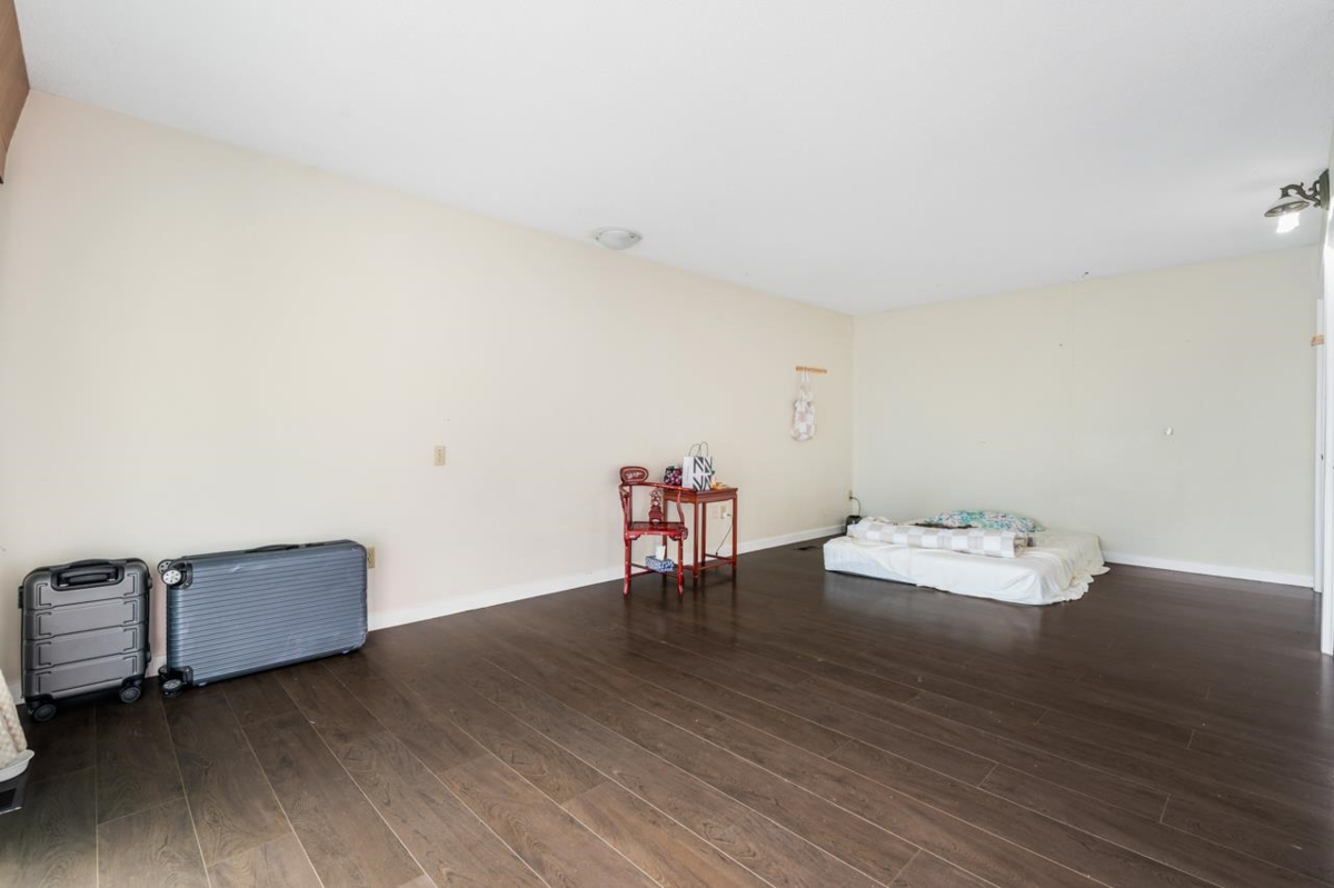 Loft / Bonus Room Photo of 4325 Mahon Avenue, Burnaby, BC