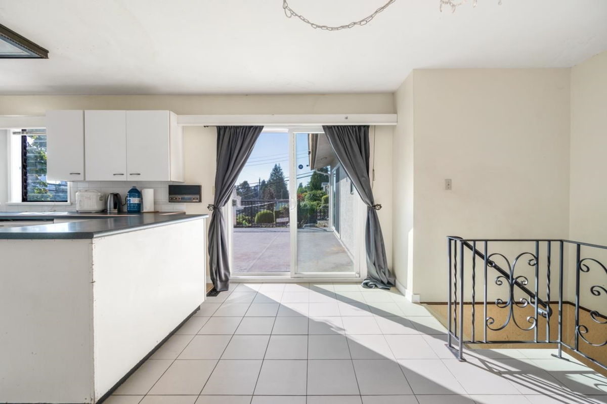 Primary Bedroom Photo of 4325 Mahon Avenue, Burnaby, BC