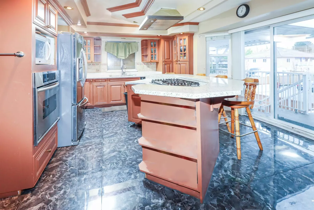 Family Room Photo of 7176 124 Street, Surrey, BC