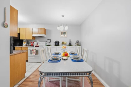 Breakfast Nook Photo of 311 9682 134 Street, Surrey, BC