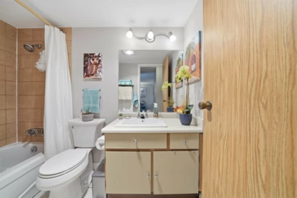 Laundry Room Photo of 311 9682 134 Street, Surrey, BC