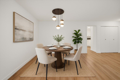 Kitchen Island Photo of 406 1340 Duchess Avenue, West Vancouver, BC