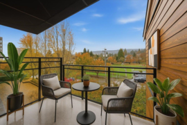 406 1340 Duchess Avenue, West Vancouver, BC