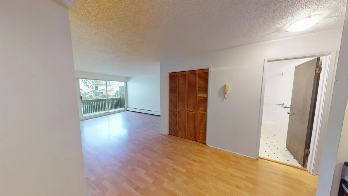 Family Room Photo of 206 910 Fifth Avenue, New Westminster, BC