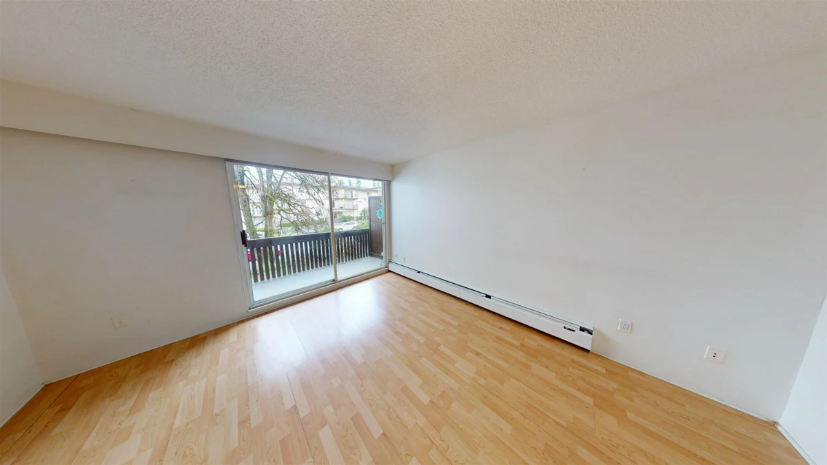 Kitchen Island Photo of 206 910 Fifth Avenue, New Westminster, BC