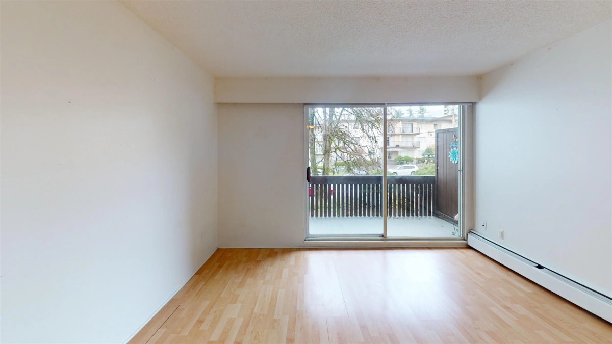 Kitchen Photo of 206 910 Fifth Avenue, New Westminster, BC