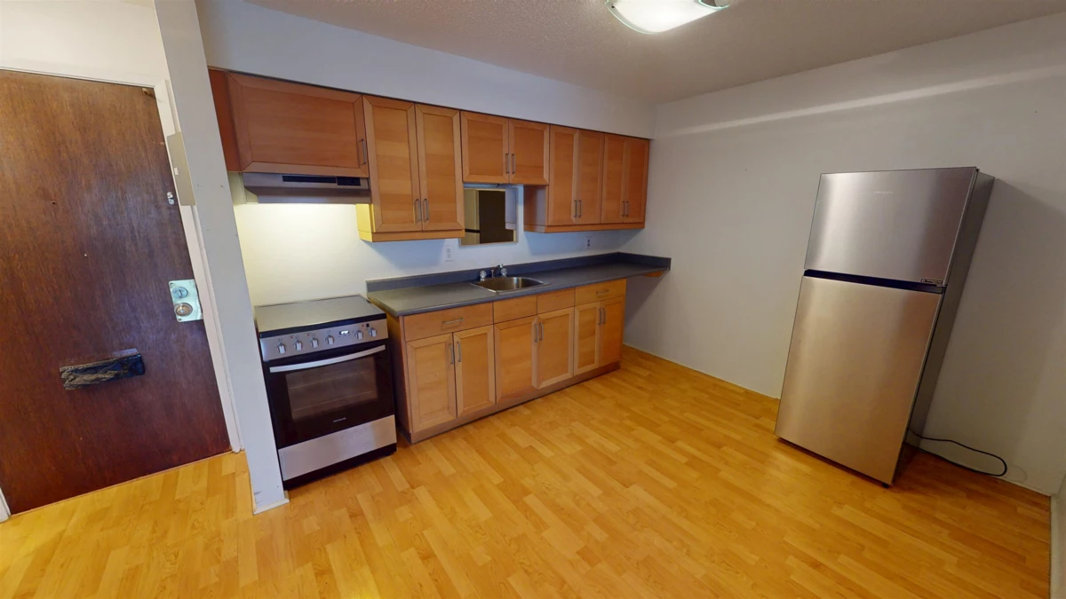 Living Room Photo of 206 910 Fifth Avenue, New Westminster, BC