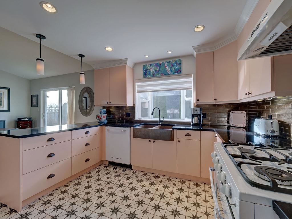 Office / Den Photo of 5643 Curtis Place, Sechelt, BC