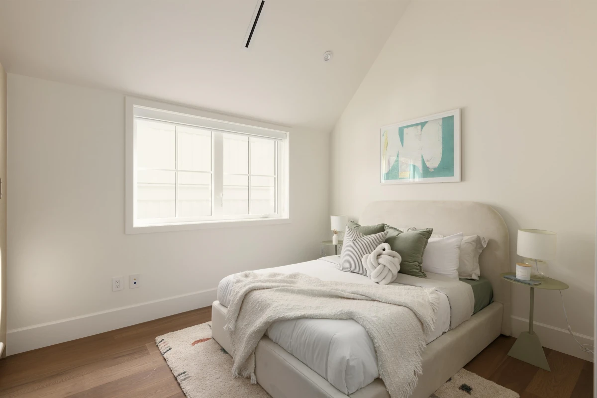 Hot Tub / Spa Photo of 2 15 W 20th Avenue, Vancouver, BC