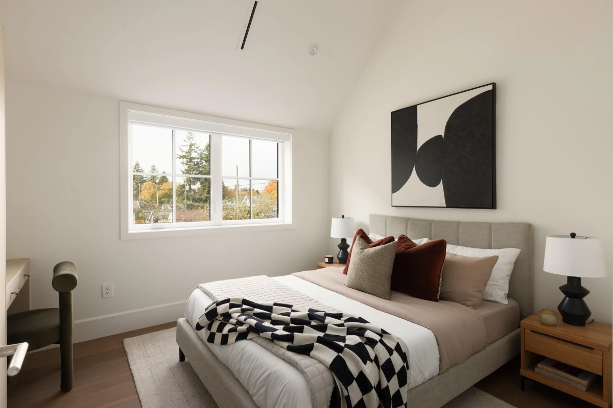 Swimming Pool Photo of 2 15 W 20th Avenue, Vancouver, BC