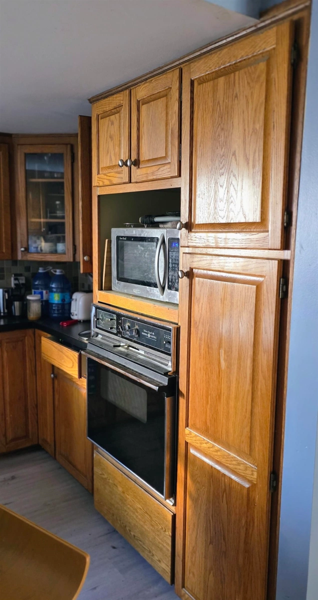 Breakfast Nook Photo of JNW33 415 W Esplanade, North Vancouver, BC