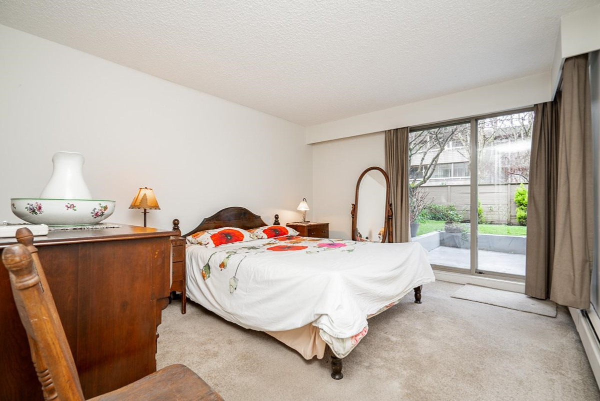 Breakfast Nook Photo of 111 1777 W 13th Avenue, Vancouver, BC