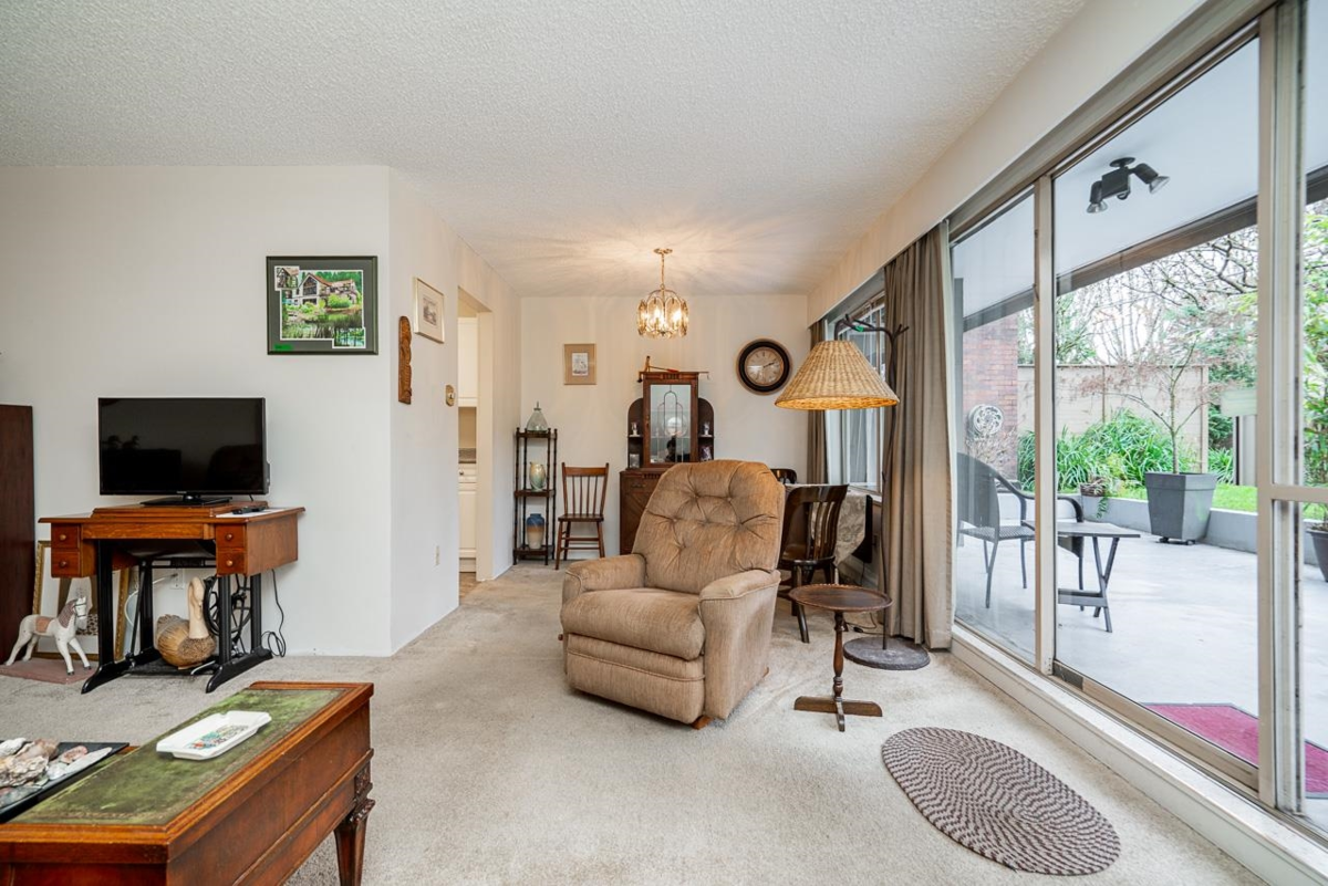 Dining Area Photo of 111 1777 W 13th Avenue, Vancouver, BC