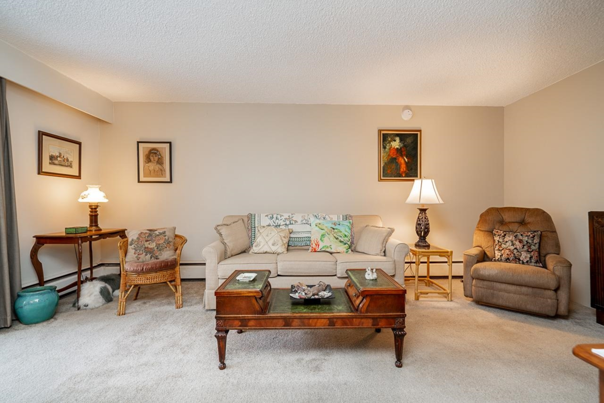 Family Room Photo of 111 1777 W 13th Avenue, Vancouver, BC