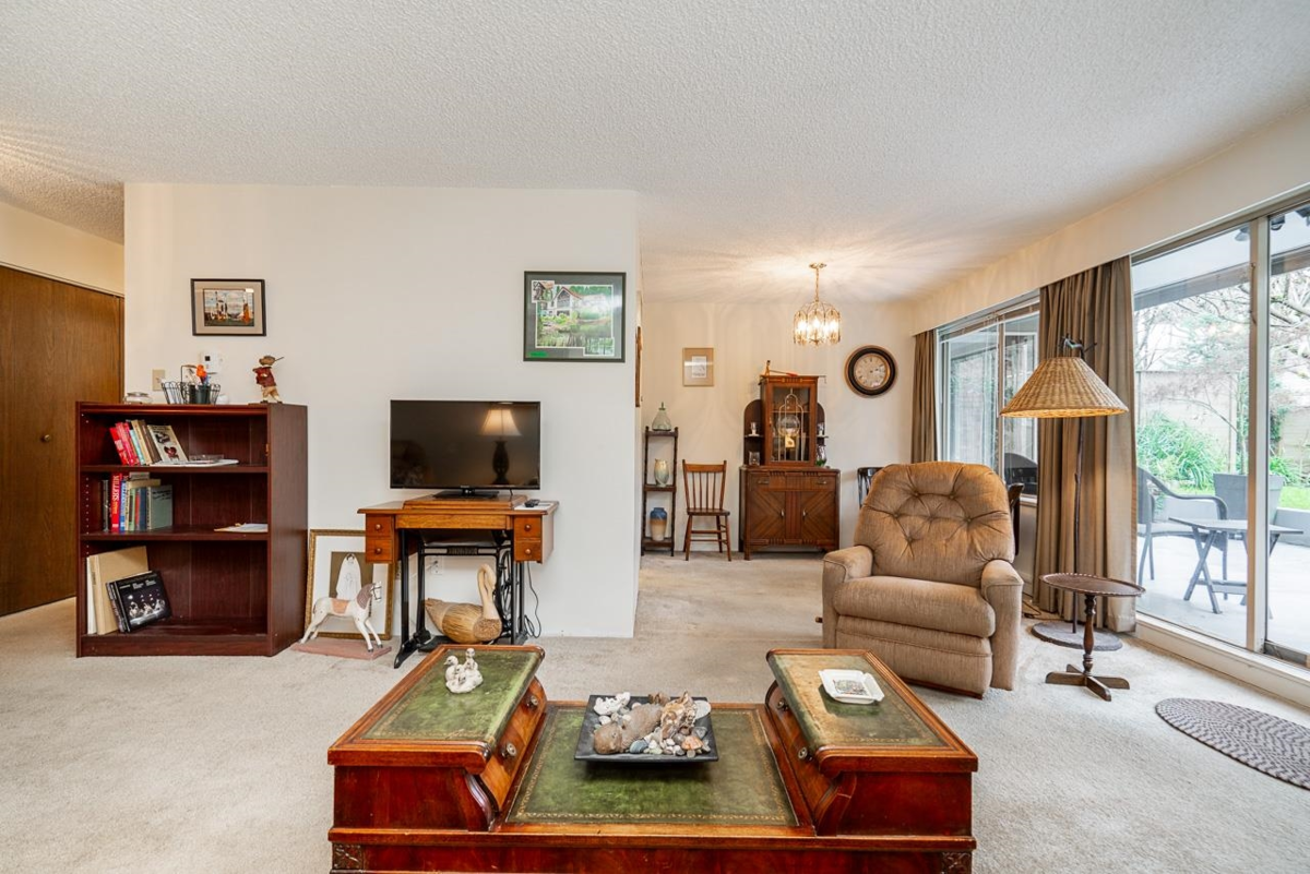 Living Room Photo of 111 1777 W 13th Avenue, Vancouver, BC