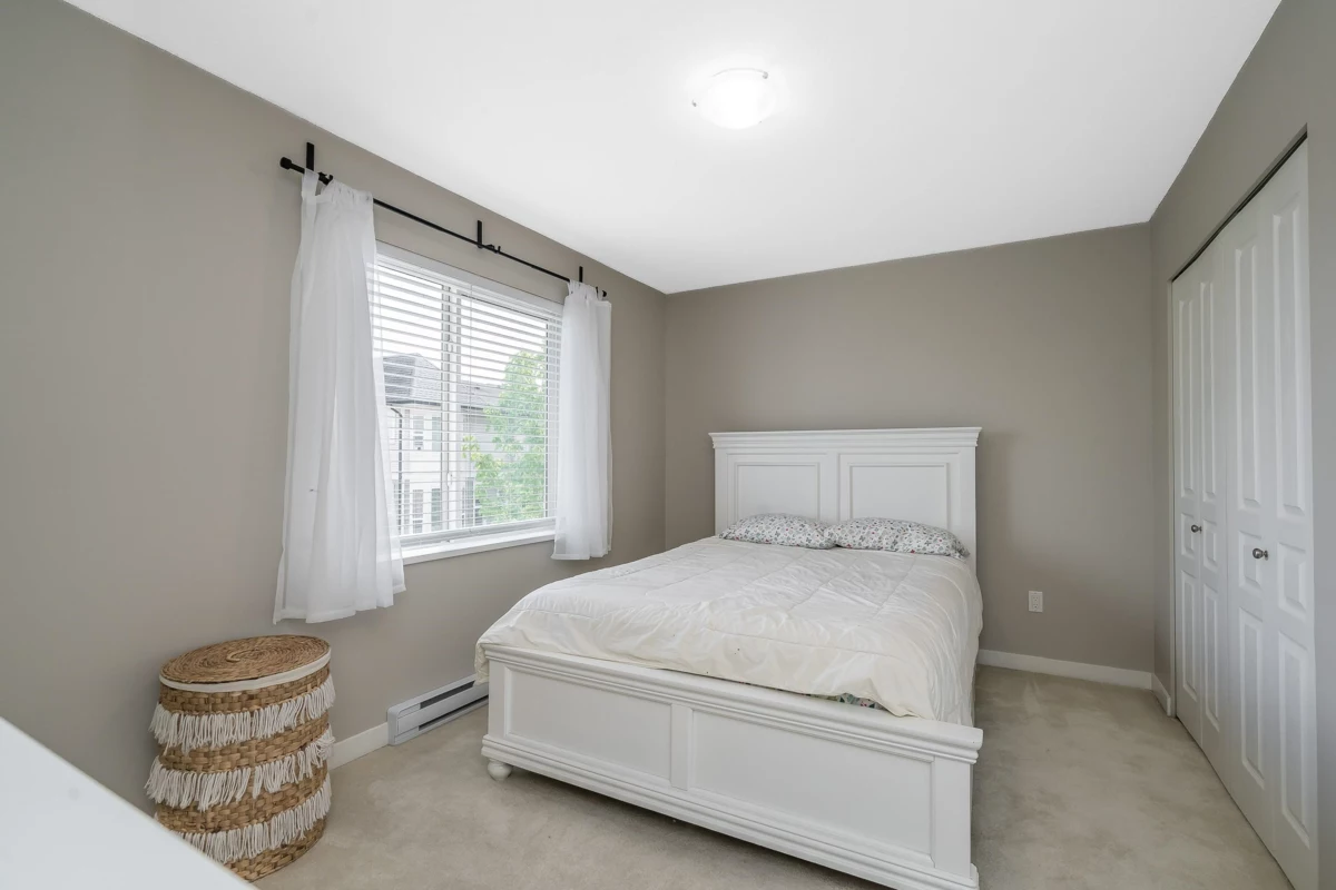 Walk-In Closet Photo of 170 7938 209 Street, Langley, BC