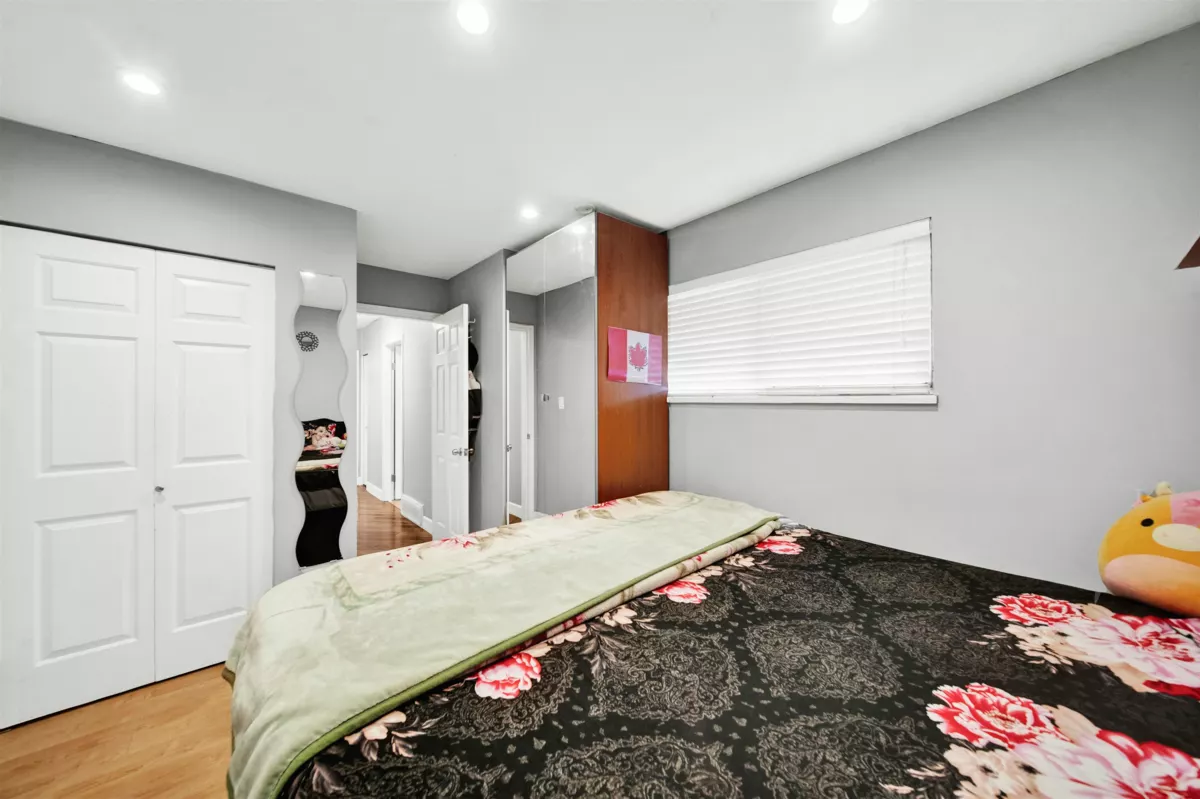 Mudroom Photo of 12288 233 Street, Maple Ridge, BC