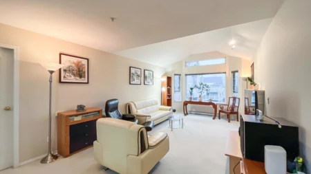 425 5888 Dover Crescent, Richmond, BC