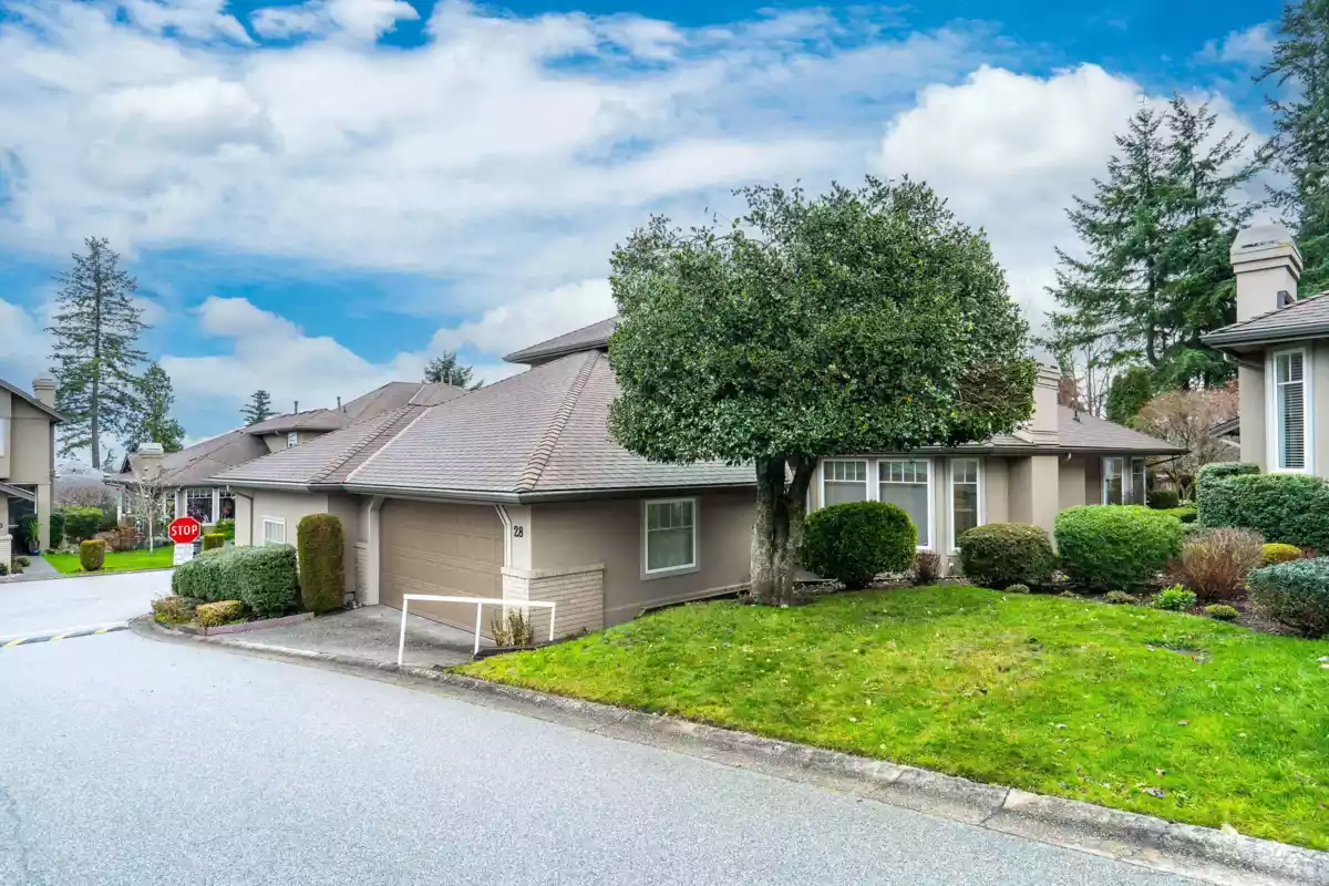 Community Amenities Photo (Clubhouse) of 28 15151 26 Avenue, Surrey, BC