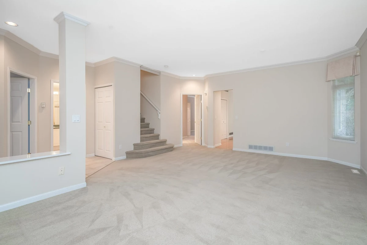 Dining Area Photo of 28 15151 26 Avenue, Surrey, BC