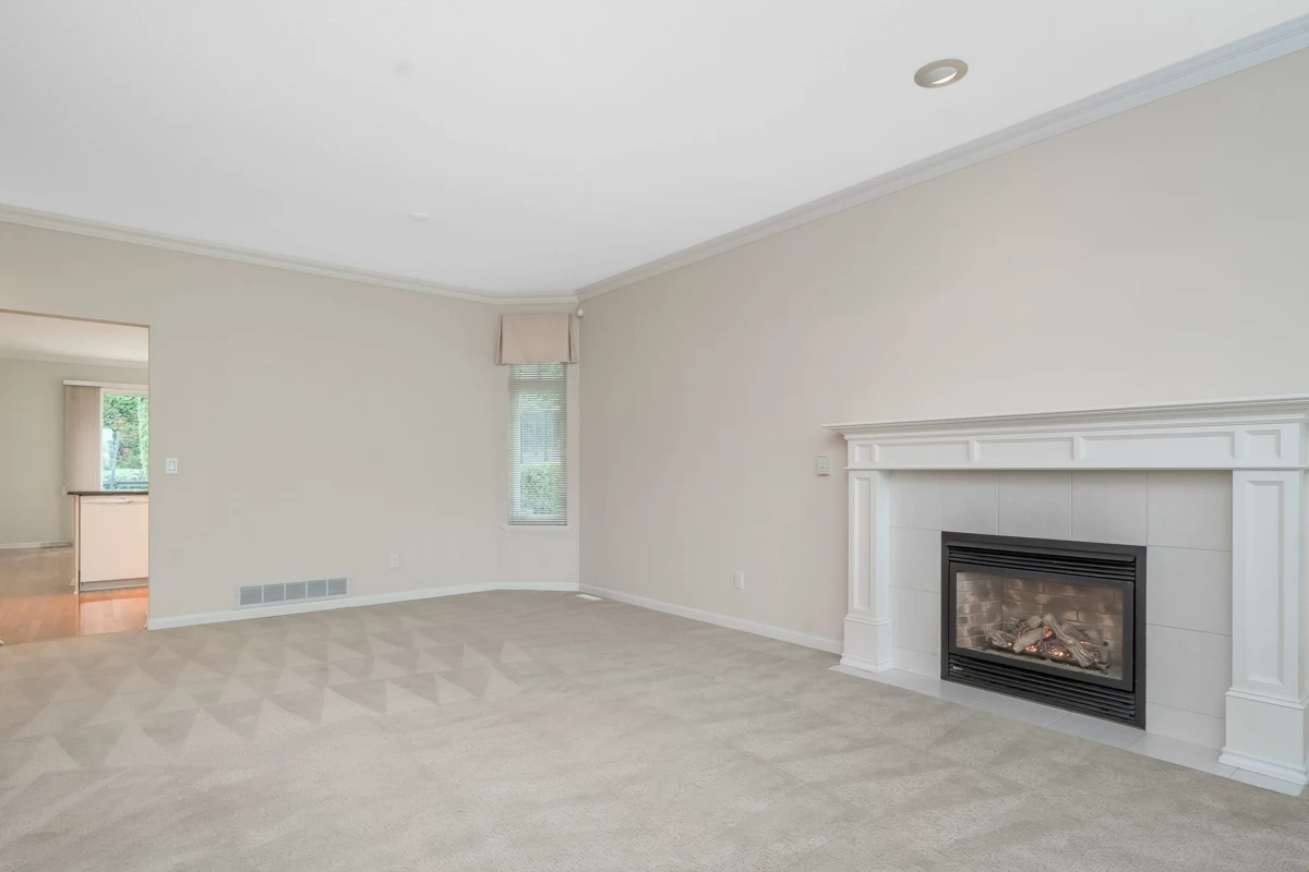 Family Room Photo of 28 15151 26 Avenue, Surrey, BC