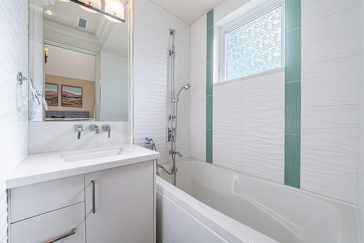Hot Tub / Spa Photo of 3178 W 23rd Avenue, Vancouver, BC