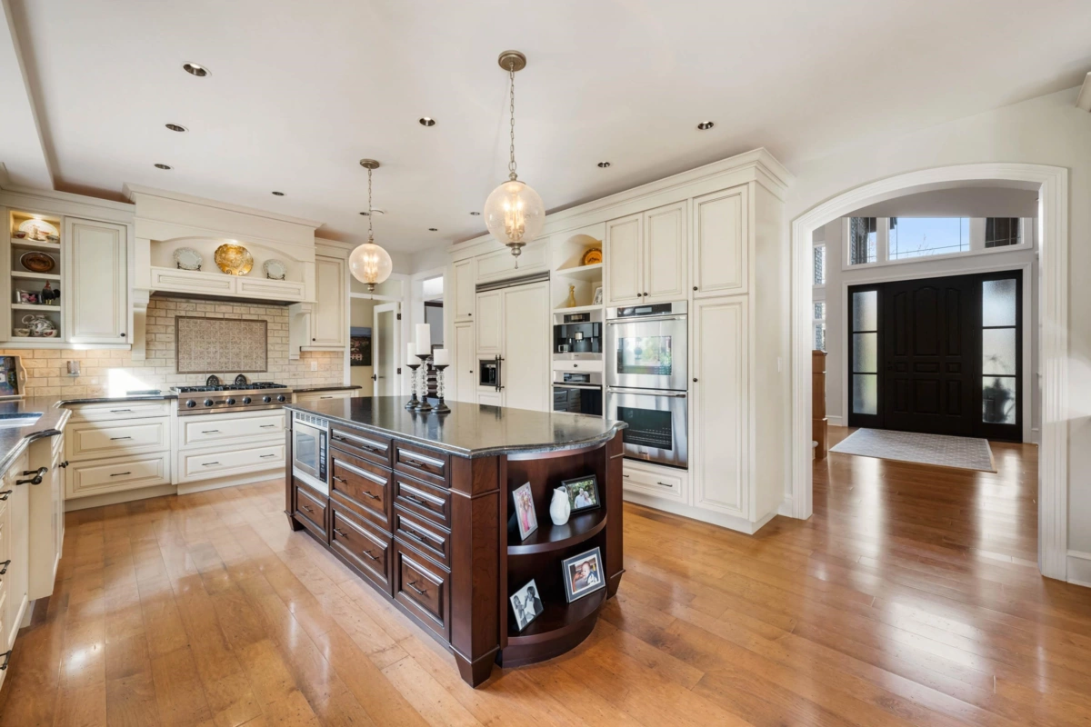 Breakfast Nook Photo of 16358 Lincoln Woods Court, Surrey, BC