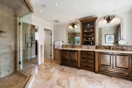 Mudroom Photo of 16358 Lincoln Woods Court, Surrey, BC