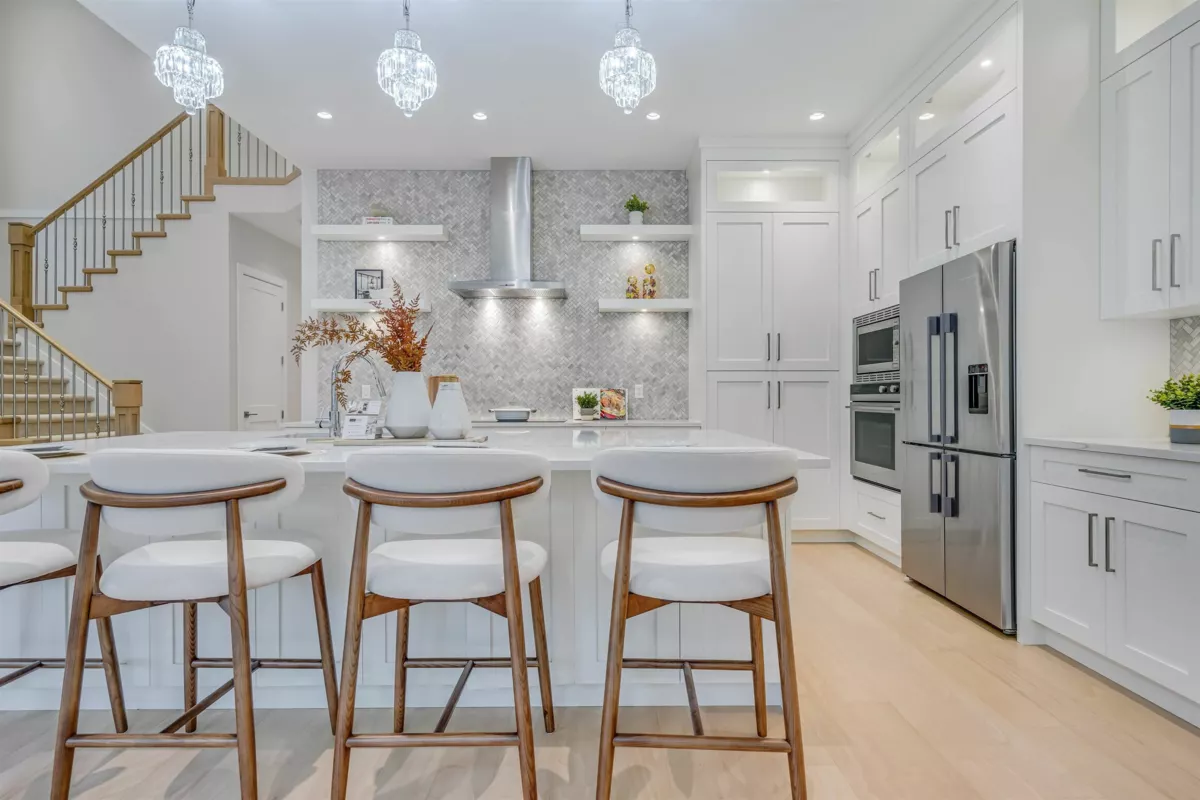 Bedroom 4 Photo of 15387 Pacific Avenue, White Rock, BC