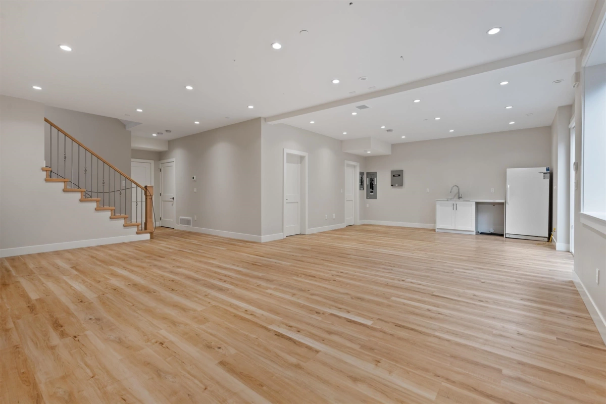 Outdoor Deck Photo of 15387 Pacific Avenue, White Rock, BC