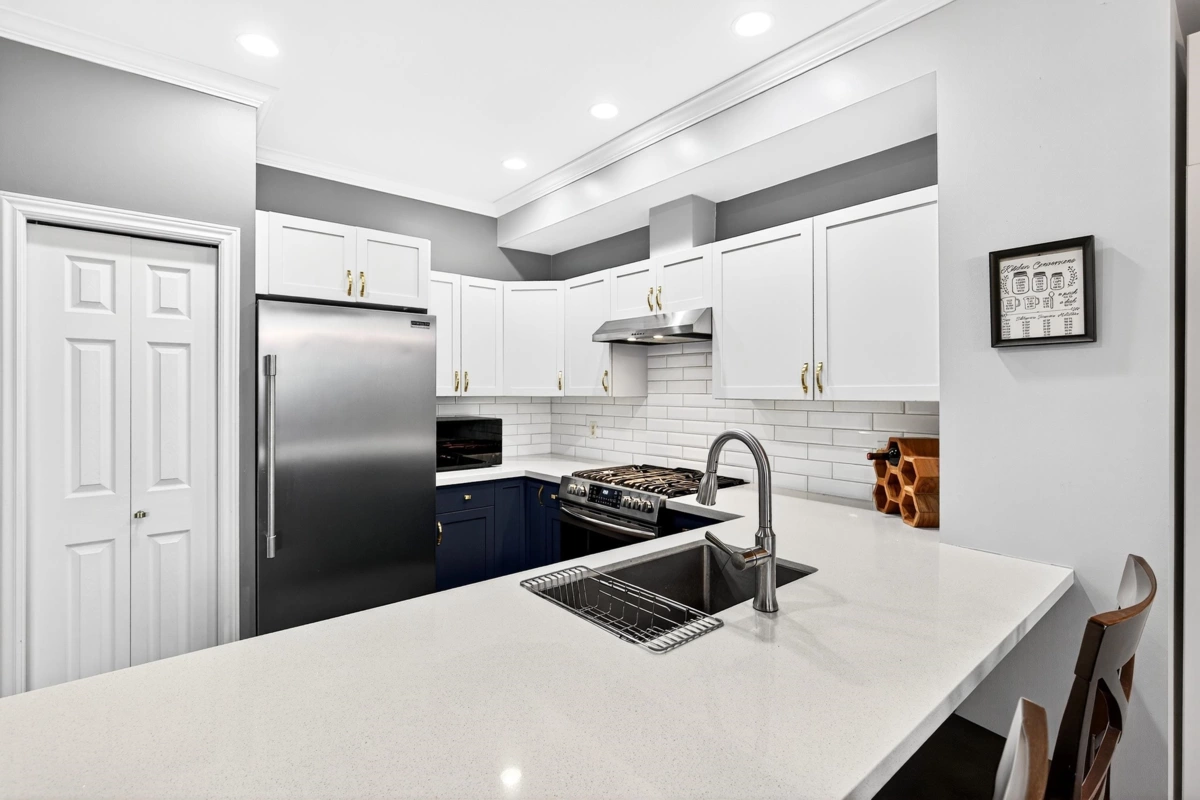 Kitchen Photo of 15 5900 Jinkerson Road, Chilliwack, BC