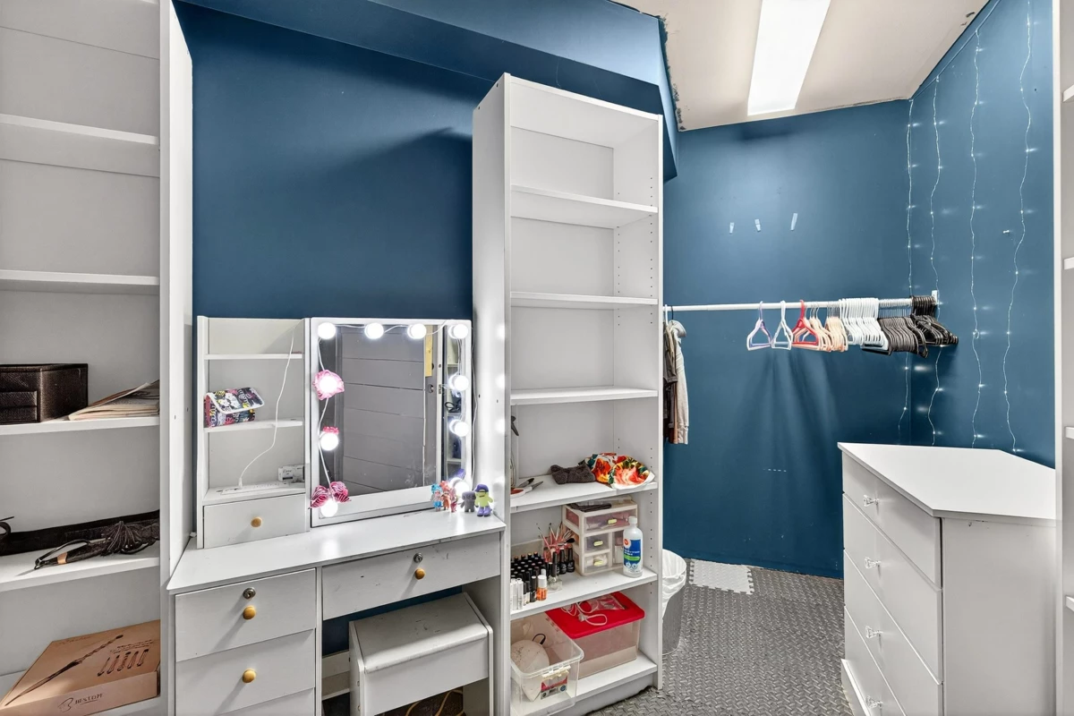 Swimming Pool Photo of 15 5900 Jinkerson Road, Chilliwack, BC