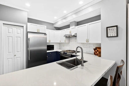 Kitchen Photo of 15 5900 Jinkerson Road, Chilliwack, BC