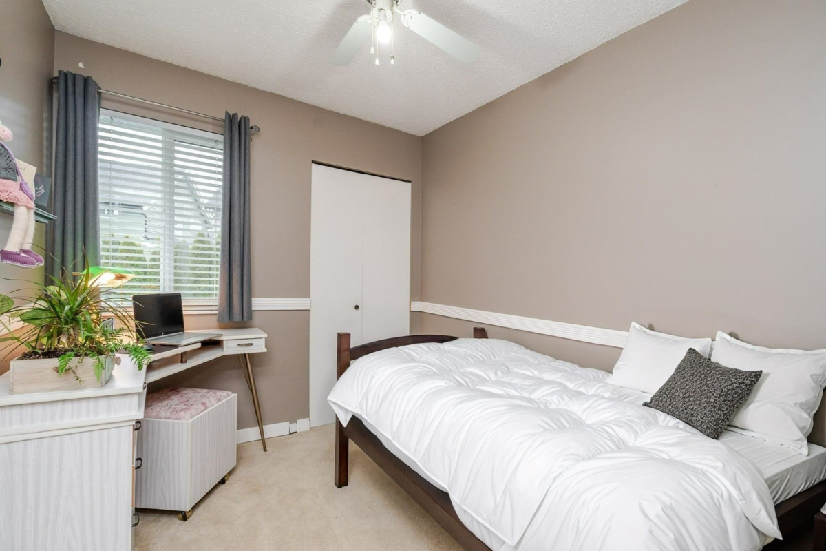 Basement Recreation Room Photo of 5887 184b Street Street, Surrey, BC