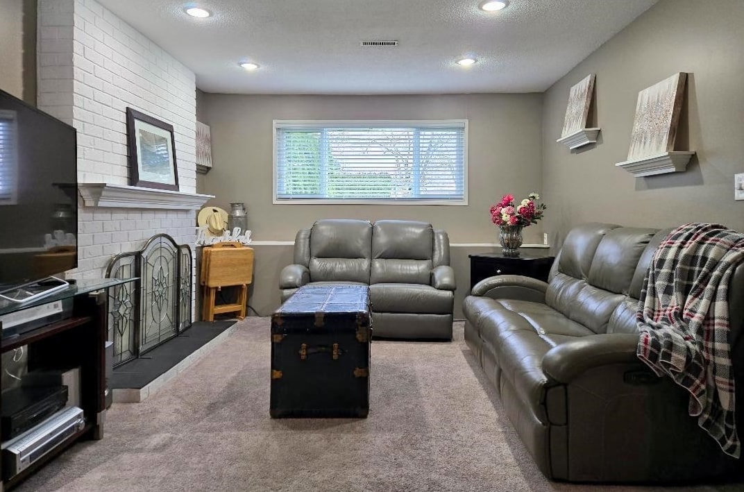 Hallway Photo of 5887 184b Street Street, Surrey, BC