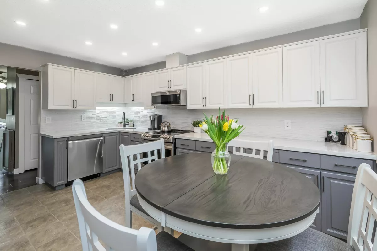 Kitchen Island Photo of 5887 184b Street Street, Surrey, BC