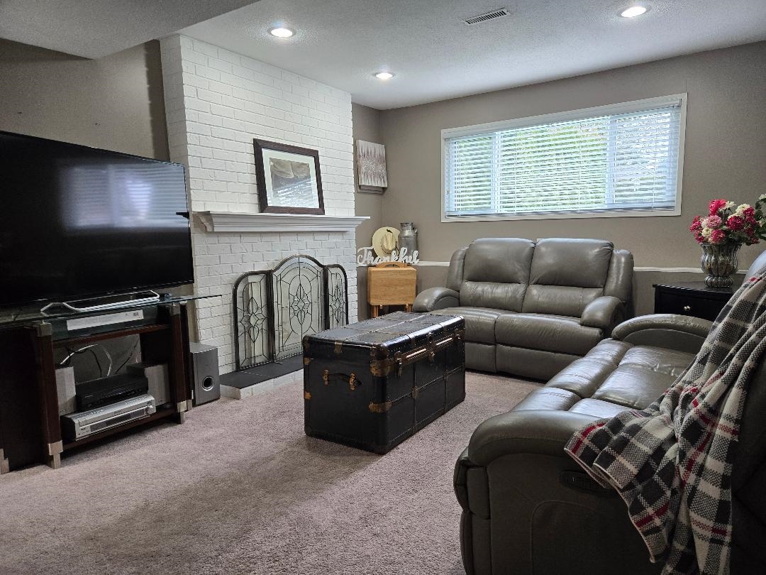 Mudroom Photo of 5887 184b Street Street, Surrey, BC