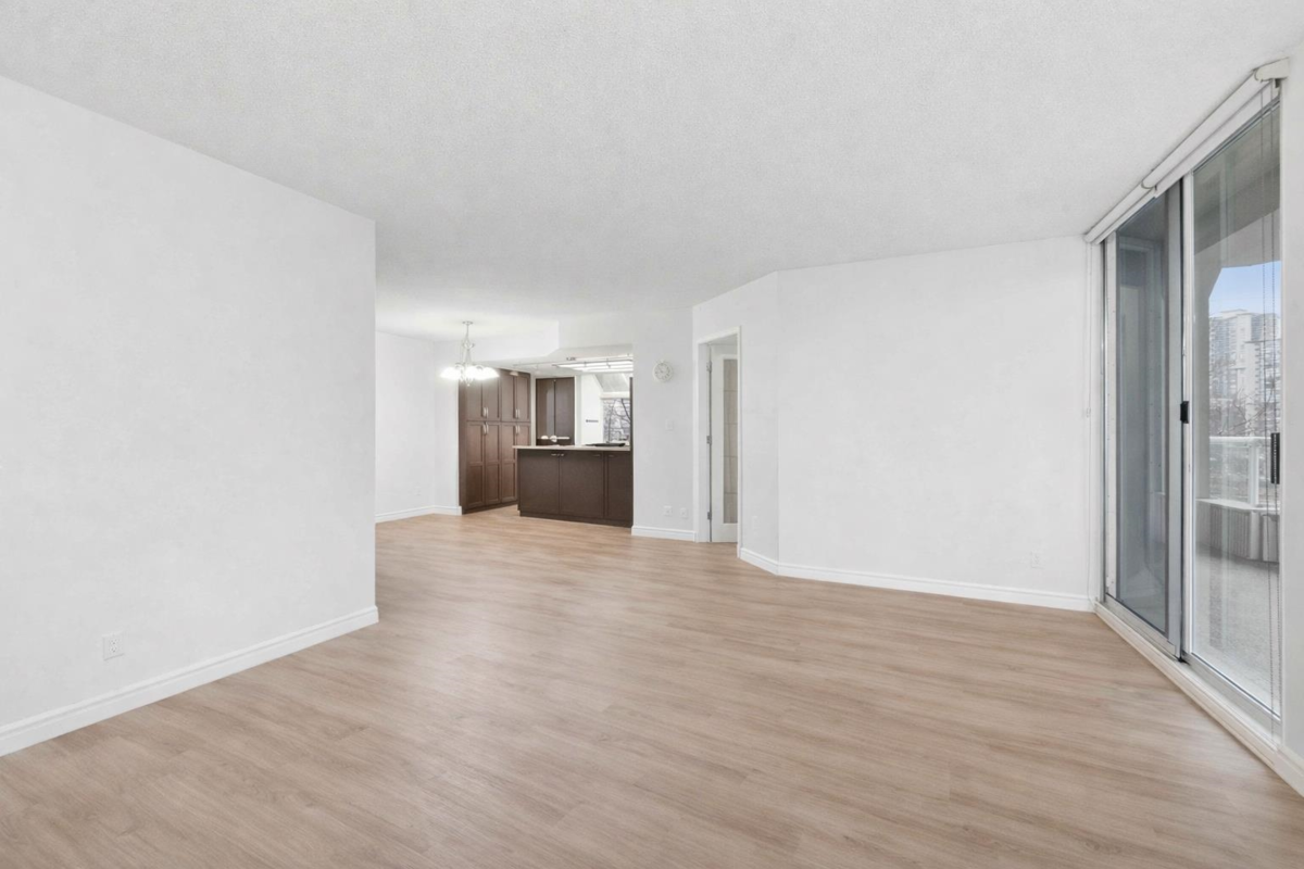 Primary Bathroom Photo of 601 1135 Quayside Drive, New Westminster, BC