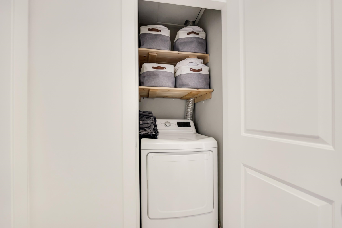 Basement Recreation Room Photo of 21 40137 Government Road, Squamish, BC