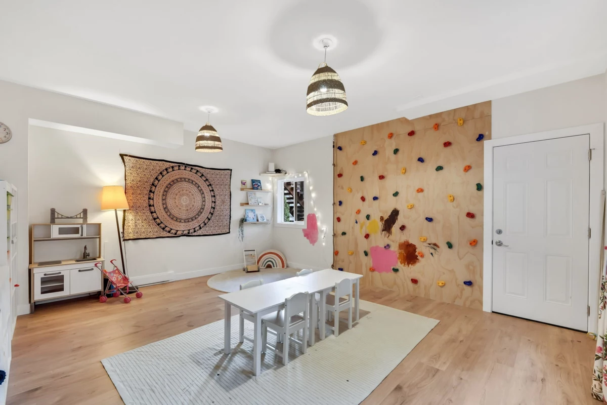 Bedroom 4 Photo of 21 40137 Government Road, Squamish, BC