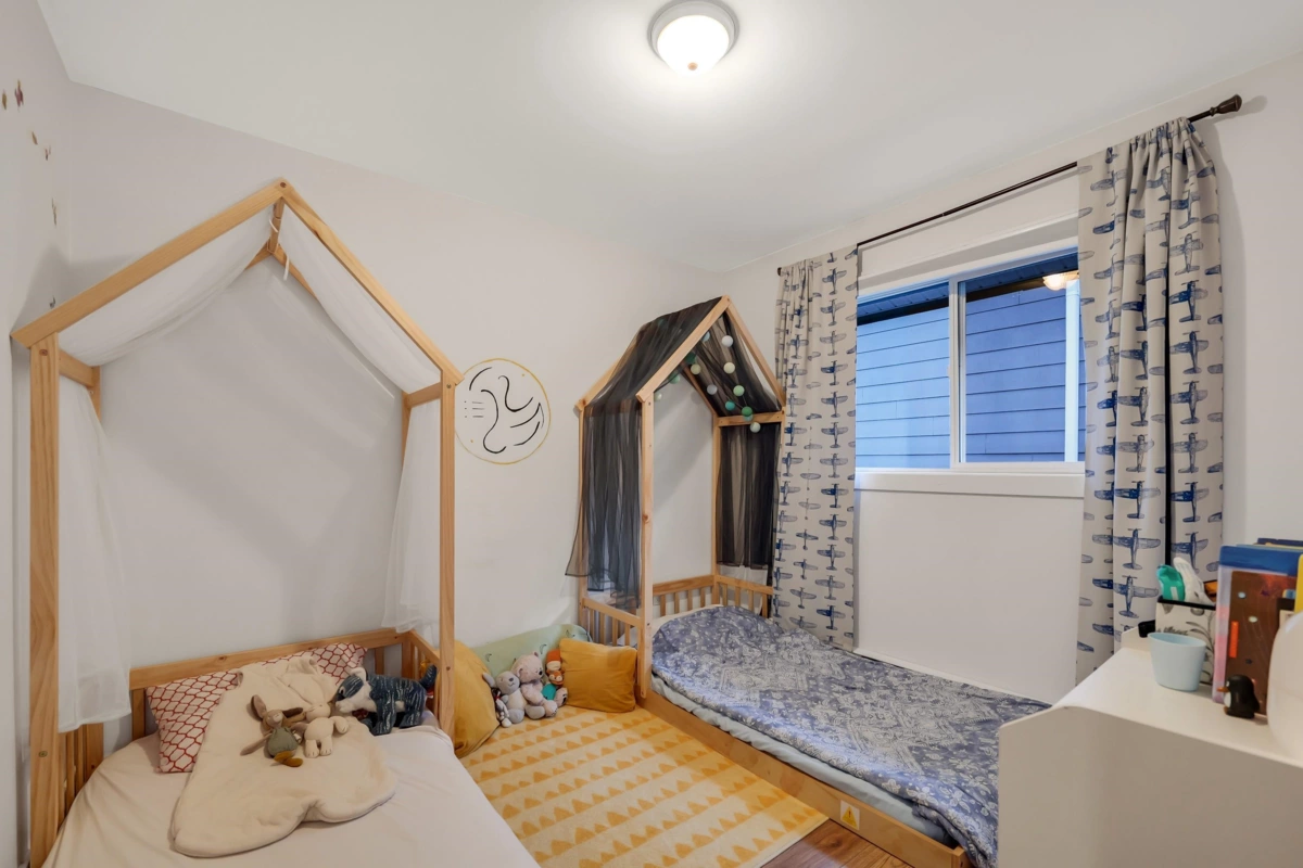 Breakfast Nook Photo of 21 40137 Government Road, Squamish, BC