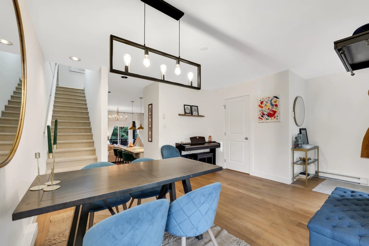 Family Room Photo of 21 40137 Government Road, Squamish, BC