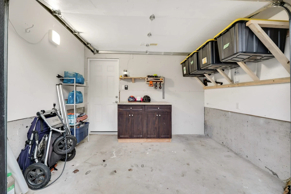 Hallway Photo of 21 40137 Government Road, Squamish, BC