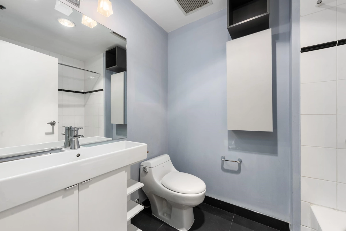 Entry Foyer Photo of 406 518 Beatty Street, Vancouver, BC