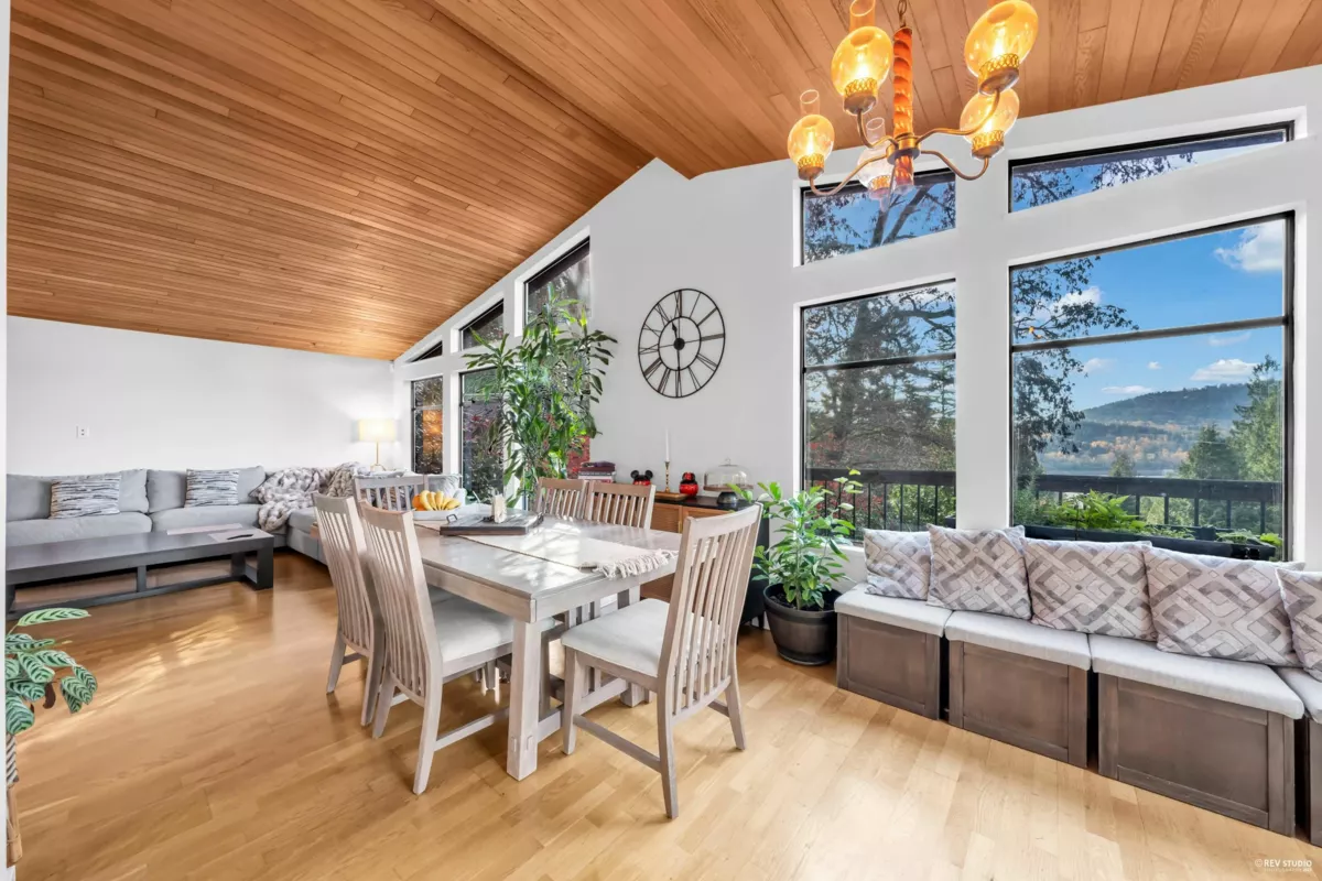 Family Room Photo of 7 Bignall Bay, Port Moody, BC