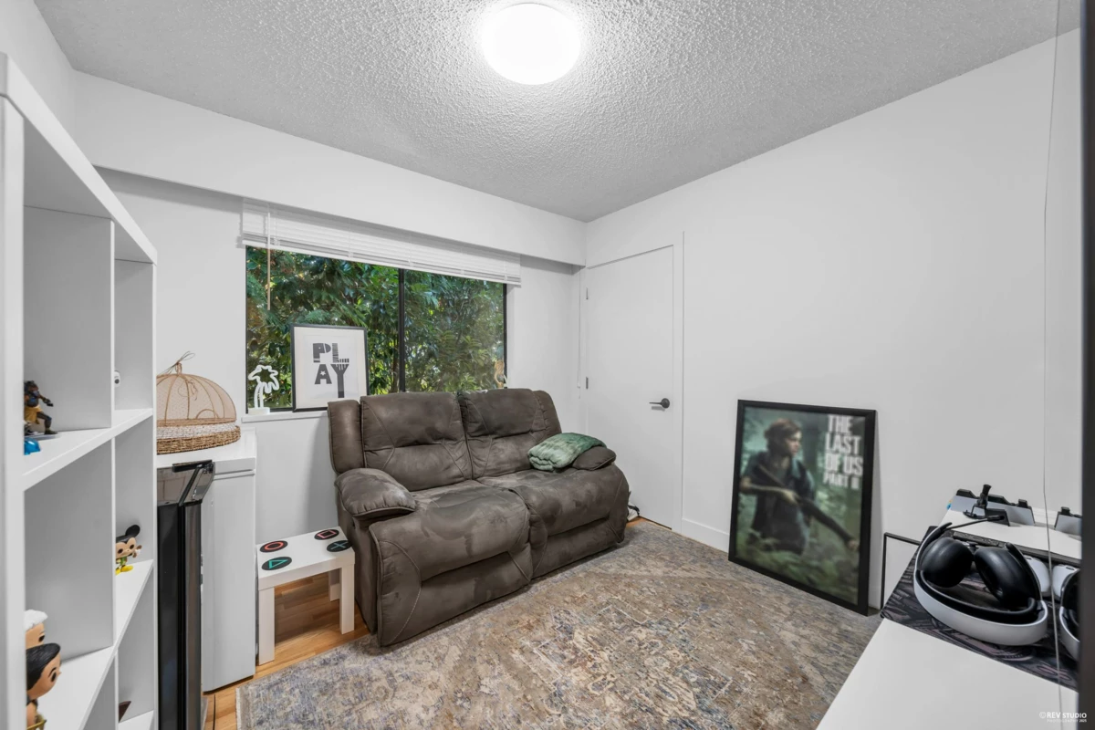 Laundry Room Photo of 7 Bignall Bay, Port Moody, BC